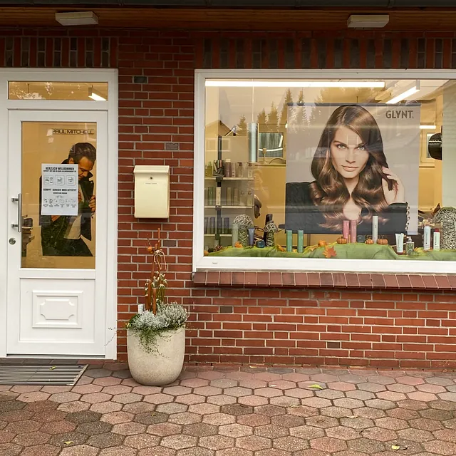 Haar design Handewitt, Hauptstraße 17, 24983 Handewitt, Team, künden, Haarqualität, Haare, Gesundheit, Färbetechniken, Glynt, Coloration, Salon, Paul Mitchell, luxuriös, Haarpflege, hochwertige Produkte, Inhaltsstoffe, Friseurexklusivität, soziales Engagement, Tierschutz, Umweltschutz, Termin, Weg, Kontakt